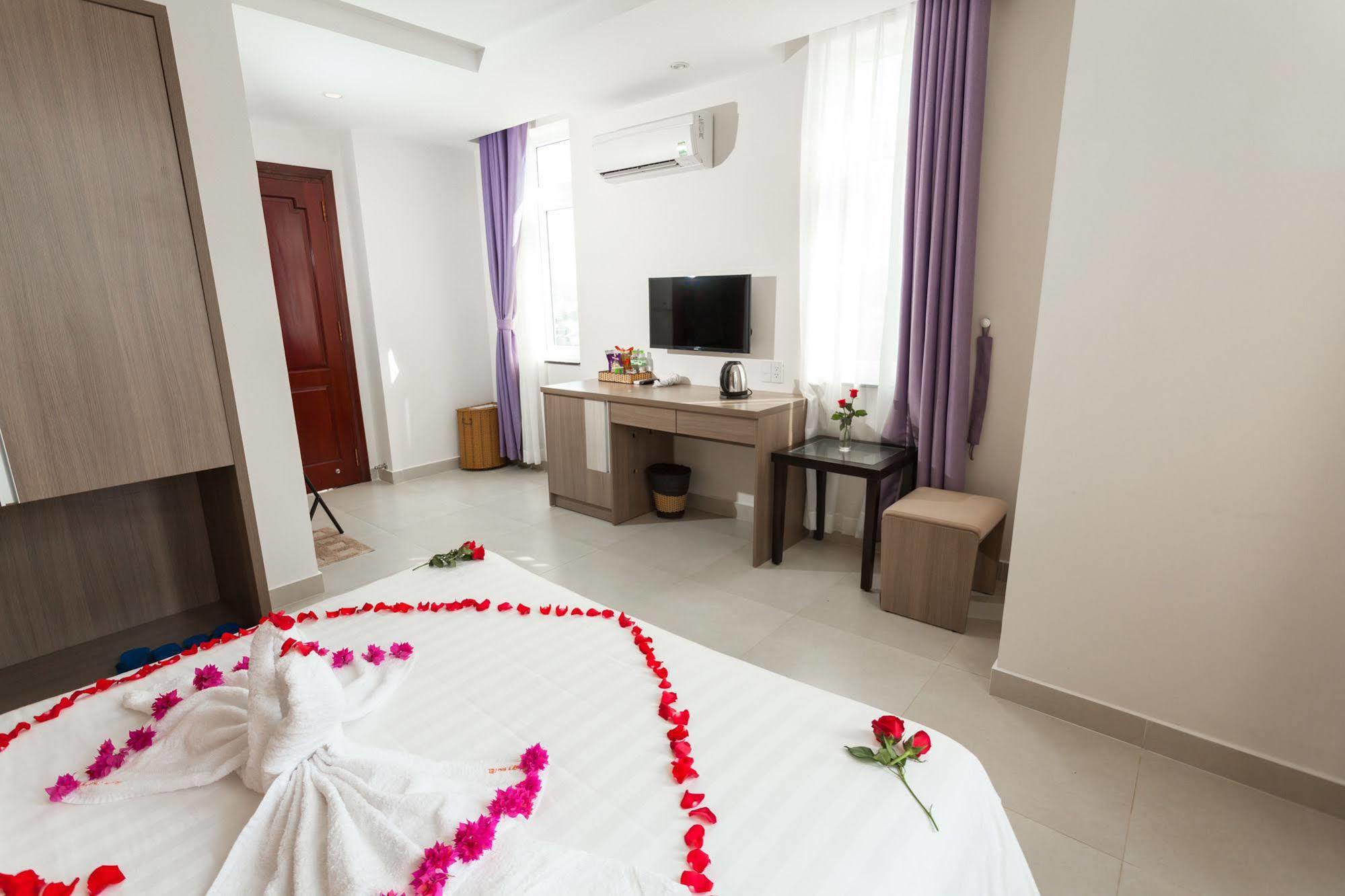 Blue Sky Phu Quoc Hotel Bagian luar foto